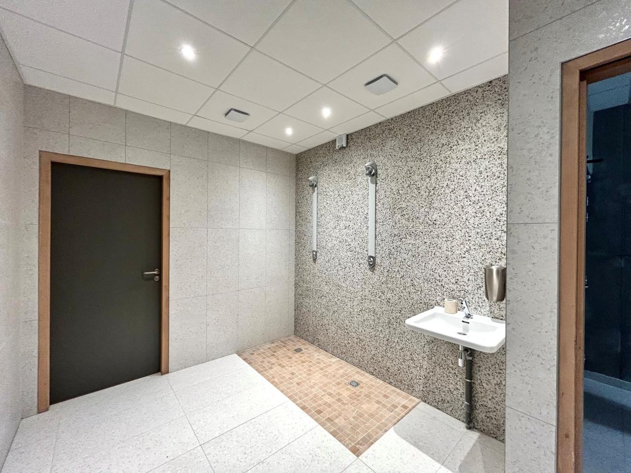 Bureau Cesson-Sévigné 2126m² Location bureau Cesson-Sévigné Ille-et-Vilaine OLBUR2204115 6